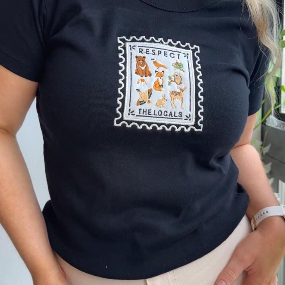 Unbranded Women's Black and White T-shirt